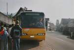 (R 1114) - Aus dem Archiv: PTT-Regie - P 25'051 - Neoplan am 11. Oktober 2001 in Goldingen, Oberdorf