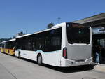 (276'826) - Schneider, Ermenswil - Nr. 10/SG 55'299 - Mercedes am 17. Juni 2025 beim Bahnhof Uznach