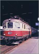 Ein altes (gescanntes analog) Bild der Re 4/4 10050 in Lausanne vom Sept.