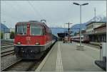 SBB Re 4/4 II 11147 mit einem Dispozug als IR 10037 Lausanne - Domodossola beim Halt in Sion.