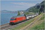 Bei Villeneuve ist eine SBB Re 460 mit ihrem IR 90 auf dem Weg nach Brig. 

30. Juni 2025


