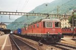 SBB 11601 dönnert durch Bellionzona am 26 Mai 2007.