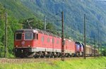 SBB 11667 zieht ein Guterzug bei Erstfeld am 14 September 2011.