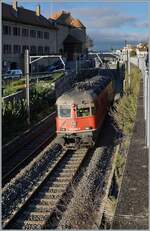 Die SBB Re 6/6 11684 (Re 620 084-4)  Uznach  verlässt Rivaz in Richtung Vevey.