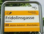 (138'688) - PostAuto-Haltestellenschild - Mhlin, Fridolinsgasse - am 6.