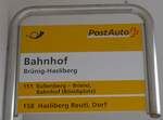 (224'100) - PostAuto-Haltestellenschild - Brnig-Hasliberg, Bahnhof - am 13.