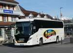 (258'993) - Aus Polen: Maxpol, Walbrzych - WGM 1002J - Scania/Higer am 29. Januar 2024 beim Bahnhof Interlaken Ost