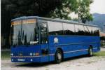 (025'025) - Aus England: Jones, Flint - R 158 GNW - Van Hool/DAF am 3.