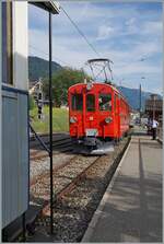 Der Bernina Bahn RhB ABe 4/4 I 35 ist als letzter Zug von Chaulin in Blonay angekommen und wird nun für die Leerrückfahrt ins Museum einen hier stehenden Personenwagen mitnehmen.

4. Aug. 2028