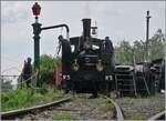 Nachdem die BDF HG 3/4 N° 3 der Blonay - Chamby Bahn aus der Revision von Meningen zur BC zurückgekehrt ist, hat sie von der SEG G 2 2/2 105 die Hauptlast der Dampfzüge übernommen. Doch hin und wieder wird auch die LEB G 3/3 N° 5 (Baujahr 1890) eingesetzt, so an diesem Augusttag. Die LEB G 3/3 N° 5 in der Lokbehandlung von Chaulin, wo sie für die nächste Fahrt nach Blonay vorbereitet wird.

4. Augst 2024