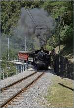 L'aventure ferroviaire de l'Oberland Bernois / Das Bahnabenteuer des Berner Oberlands - Themenfremd* wurde auch gedampft, und wie! Nach dem den Sommer infolge Waldbrandgefahr �ber nicht mit Dampf gefahren werden durfte, zeigt nun die HG 3/4 N� 3 der Blonay Chamby Bahn mit einer herrlichen Dampffahne lange nicht m�gliches. Die HG 3/4 3 ist in der Baye de Clarens Schlucht auf dem Weg von Blonay nach Chaulin. 
*die JS G 3/3 N� 6 ist noch in Revision / die Bahnen der Region Berner Oberland waren schon fr�hzeitig elektrifiziert 

6. September 2026