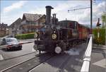Notschuss in Blonay, die Schranke ging runter, da blieb nur das Gegenlicht für einen letzten Schuss übrig.