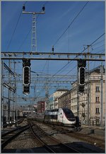 Der TGV Lyria 9764 verlässt Genève Richtung Frankreich mit dem Ziel Paris Gare de Lyon.