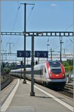 ICN von Genève Aéroport Richtung Biel/Bienne bei der Durchfahrt in Morges.
30 Mai 2014