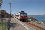 Der Region Alpes Regionalzug R91 6125 wartet in Saint Gingolph auf die Abfahrt (15:51) nach Brig (an 17:56).