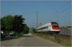 Kurz vor Lengnau befindet sich dieser ICN auf seiner Fahrt von St. Gallen Richtung Biel/Bienne. 
22.07.2013