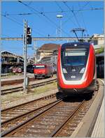 rabe-502-twindexx-2/860271/ein-sbb-rabe-502-twindexx-verlaesst Ein SBB RABe 502 'Twindexx' verlässt als IC 1 Lausanne mit dem Ziel St-Gallen. 

28. Aug. 2024