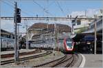 In Lausanne wartet ein SBB RABe 502  Twindexx  auf die Abfahrt nach Palézieux, (statt Luzern, Baustellenbedingt).