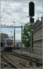 rabe-511-dosto/270064/der-sbb-rabe-511-116-erreicht Der SBB RABe 511 116 erreicht Lausanne. 
24. Mai 2013