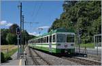 Der RBe 4/8 49 und LEB Be 4/8 35  Romanel  verlassen die Station Jouxtens-Mézery.

22. Juni 2020
