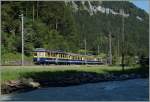 Der ABeh 4/4 307 mit seinem Zug 155 Interlaken Ost - Lauterbrunnen kurz nach Sandweid.
