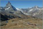 Wie klein der GGB Zahnradbahnzug vor dem imposanten Matterhorn ist!
4. Oktober 2011