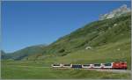 Glacier Express 902 Zermatt - Davos zwischen Realp und Hospental am 19.