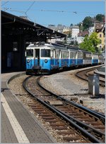 mob-goldenpass/512302/der-mob-abde-88-4002-wartet Der MOB ABDe 8/8 4002 wartet in Montreux auf die Abfahrt nach Zweisimmen.
7. Aug. 2016