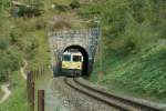 Die RhB Ge 4/4 II verlsst mit einem RE nach Disentis ein kurzen Tunnel bei Versam Safien.
13.09.2009