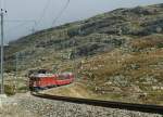 Bernina Express zwischen Ospizio Bernina und Alp Grm am 18.09.2009.
