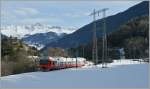 Der M-O (TMR/Region Alps) RABe 527 512-8 kurz nach Sembrancher auf dem Weg nach Martigny.