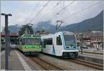 Nochmals der neue TPC ASD ABe 4/8 473, welcher von Les Diablerest kommend sein Ziel Aigle erreicht hat. Links wartet der TPC AOMC/ASD Beh 4/8 592 auf die Abfahrt nach Les Diablerets. Was im Umkehrscluss bedeutet, dass die Wendezeit für den ankommenden Zug nicht ausreicht und somit ein Umlauf mit drei Zügen besteht, wob einer in Aigle jeweils fast 59 Minuten auf die Rückfahrt warten muss. 

3. Aug. 2024