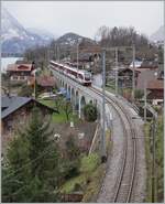 In der üblichen Länge, aber Wetter- und Pandemiebedingt schwach besetzt ist ein zb. IR bei Ringenberg auf dem Weg von Interlaken nach Luzern.

16. März 2021